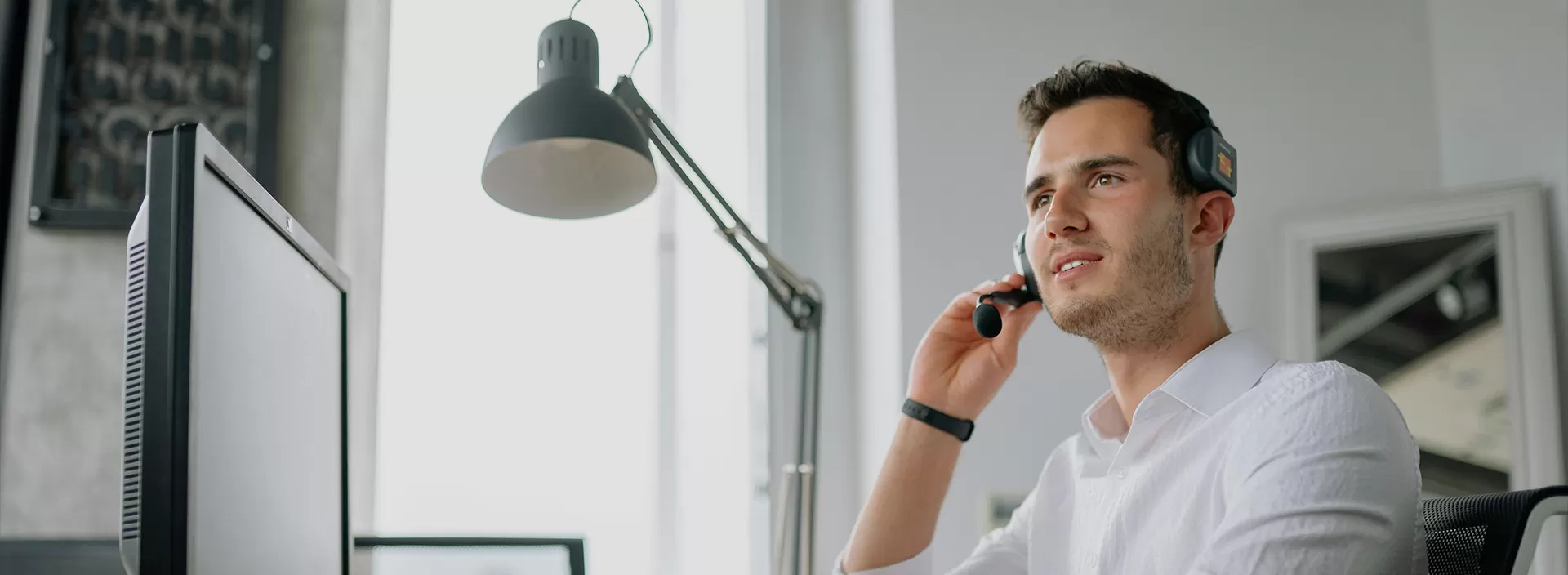 اتصل بنا الآن للحصول على حلول ماكينات الزجاج الخاصة بك