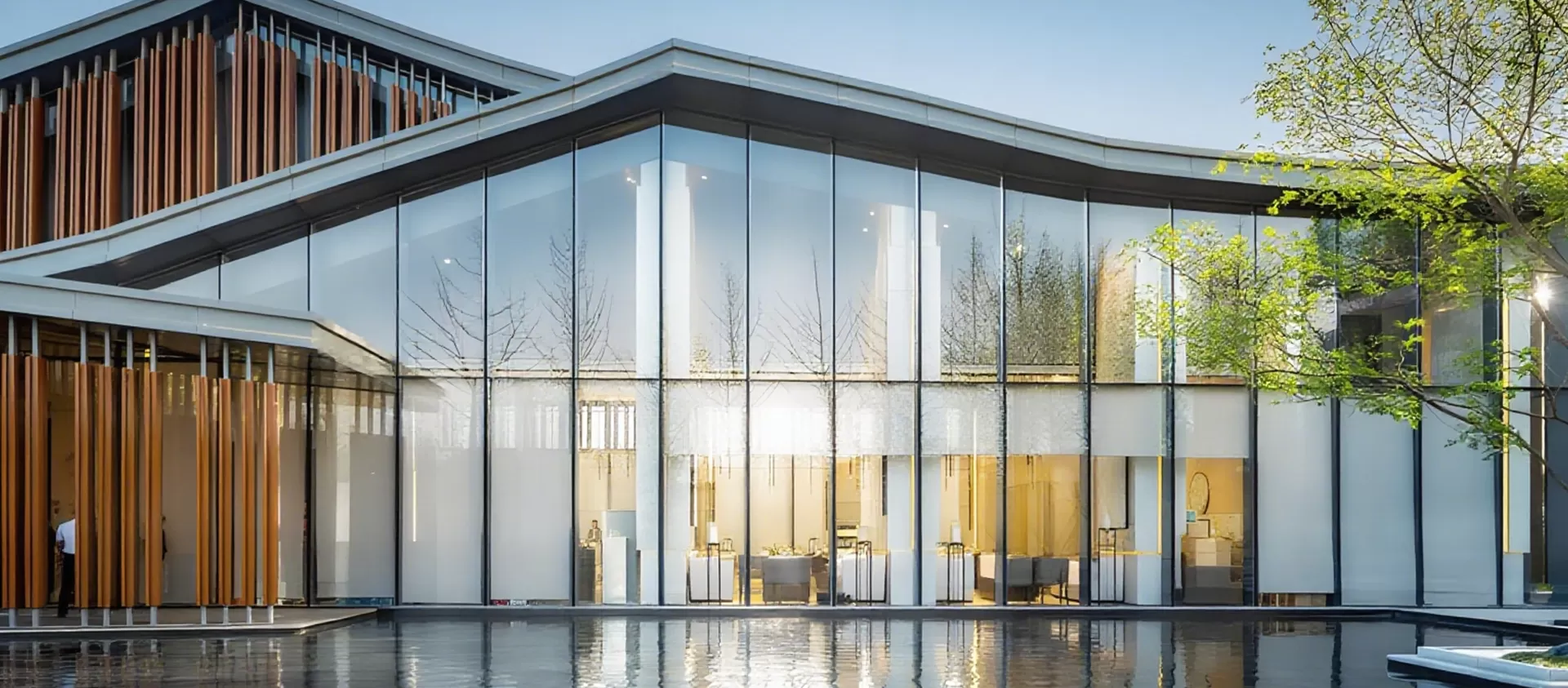 ماكينة تلقائية لتفجير الرمال بالزجاج