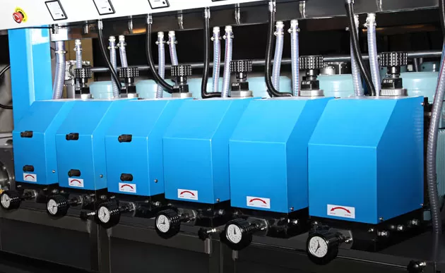 خزان مياه مع نظام ترشيح لآلة تحفيز الخط المستقيم للزجاج المستدير المزدوج